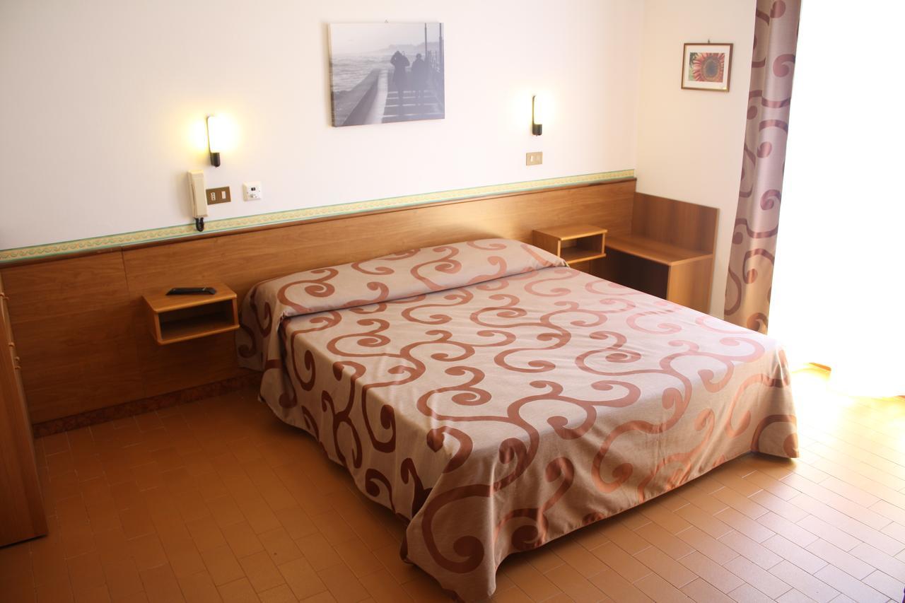 Hotel Helga Caorle Ngoại thất bức ảnh