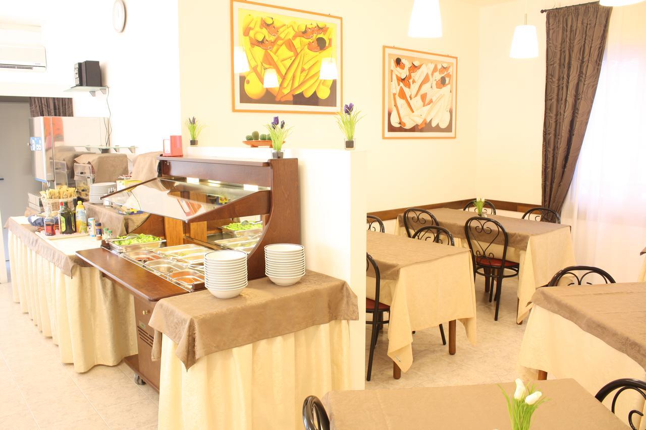 Hotel Helga Caorle Ngoại thất bức ảnh