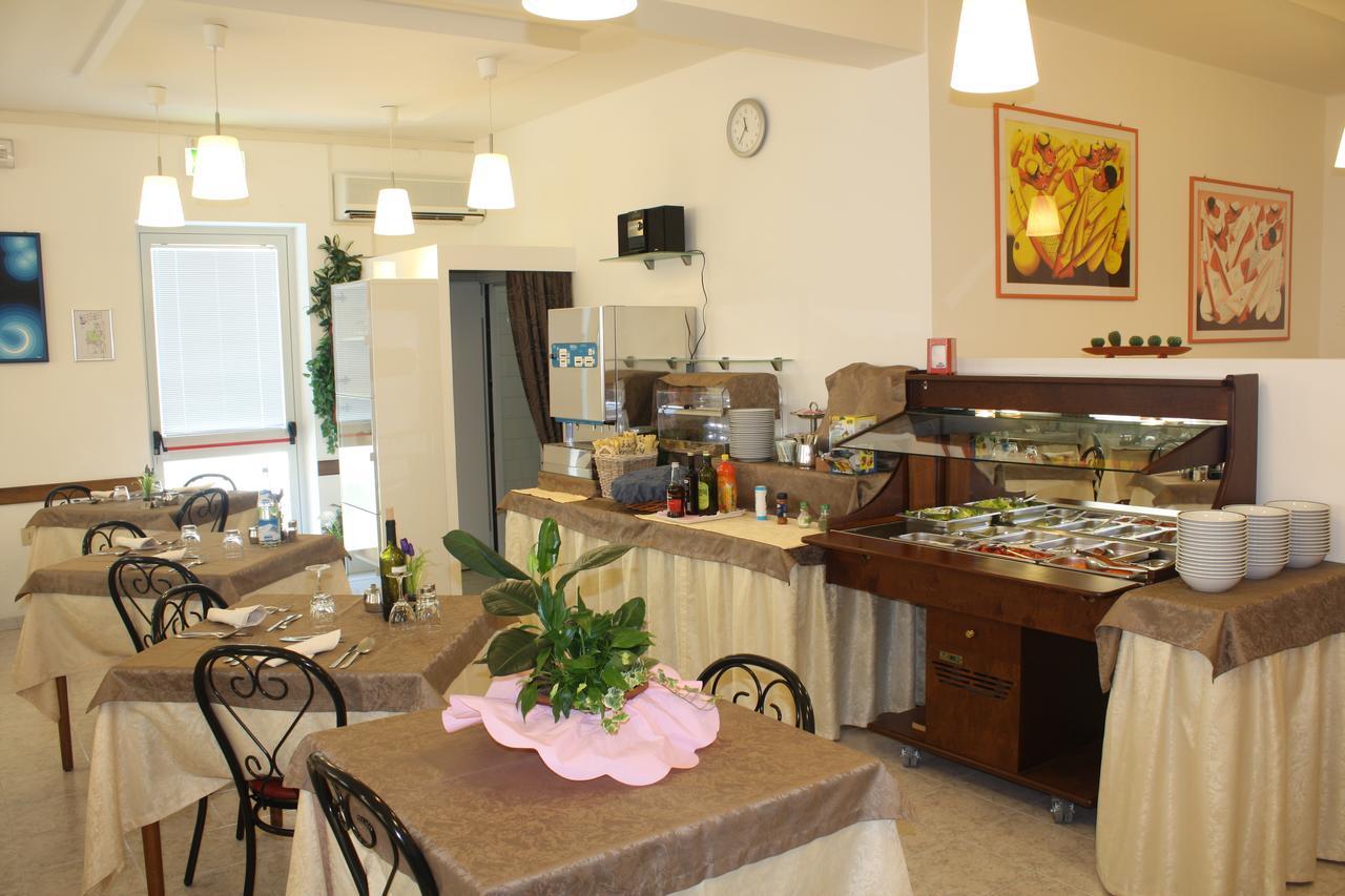 Hotel Helga Caorle Ngoại thất bức ảnh