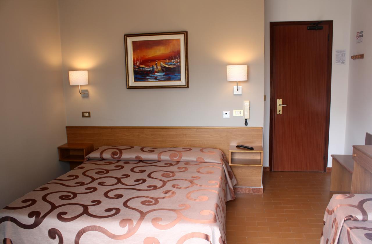 Hotel Helga Caorle Ngoại thất bức ảnh