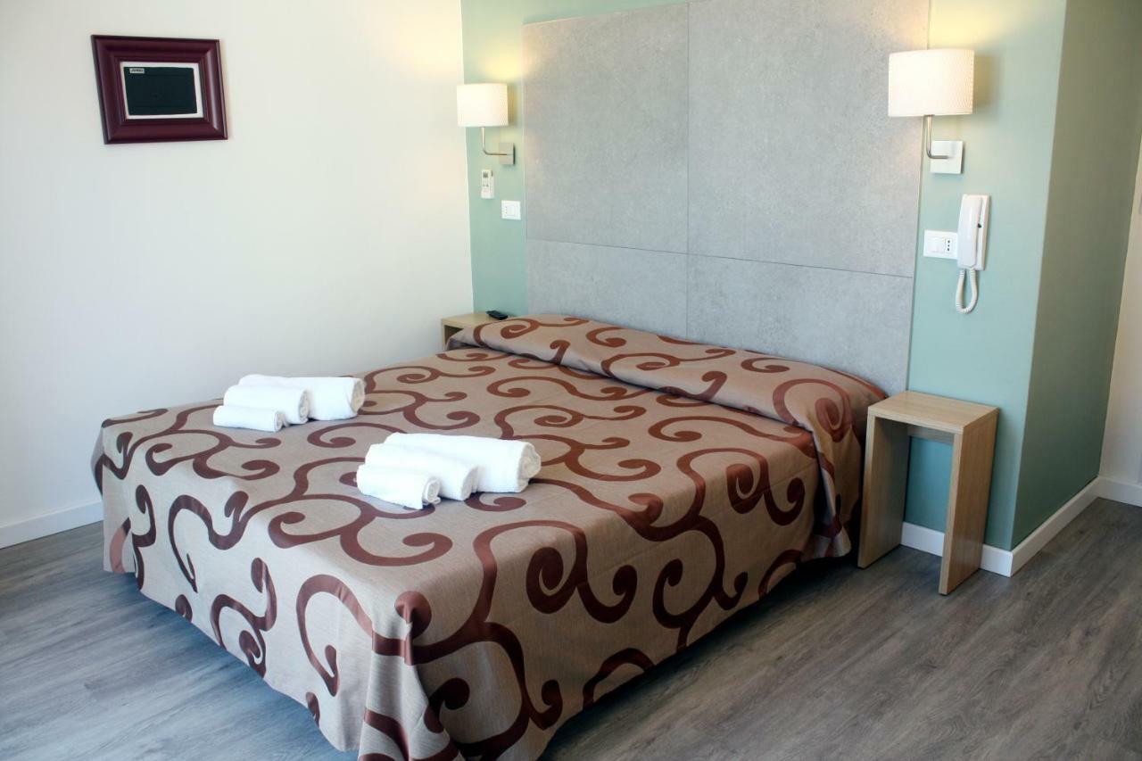 Hotel Helga Caorle Ngoại thất bức ảnh